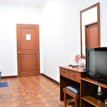 Zen Rooms Basic Cipanas Km.78 Exterior foto
