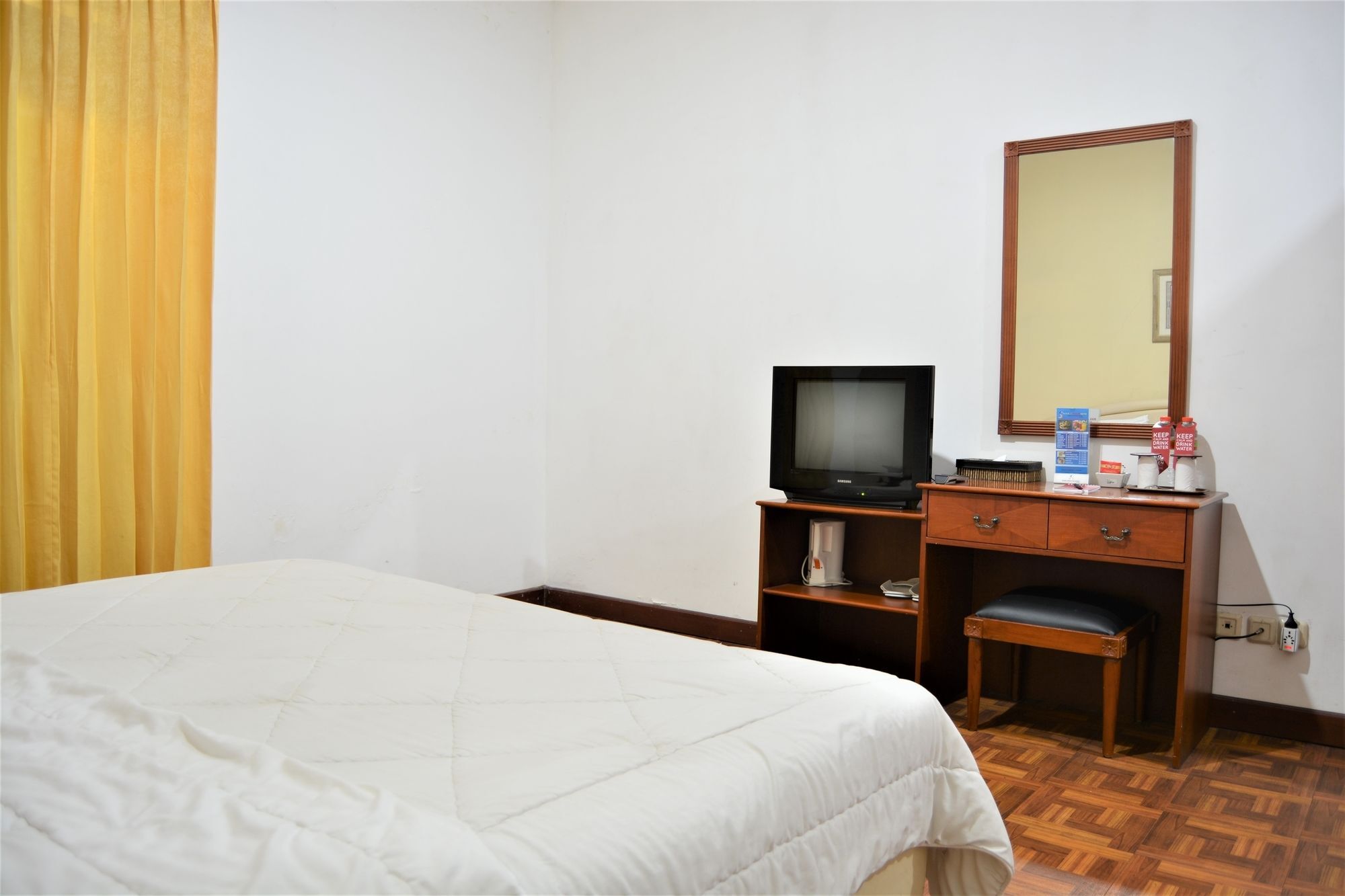 Zen Rooms Basic Cipanas Km.78 Exterior foto